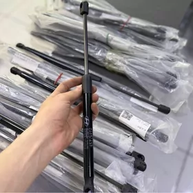 Kapot amortizator Kia/Hyundai