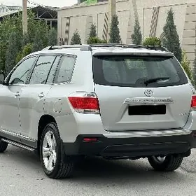 Toyota Highlander 2011