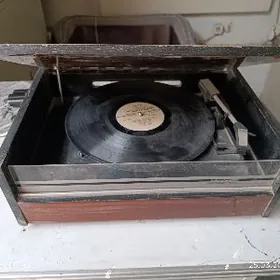 Проигрыватель Эстония