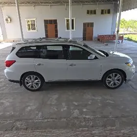 Nissan Pathfinder 2020