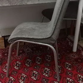 стол и 4 стула