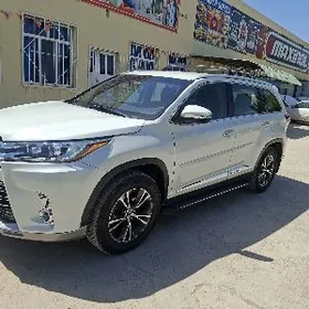 Toyota Highlander 2019