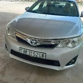 Toyota Camry 2013