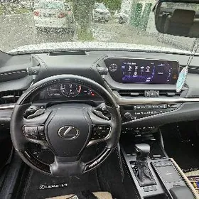 Lexus ES 350 2020