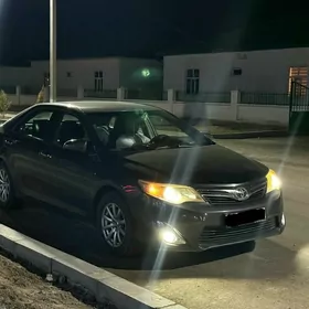 Toyota Camry 2013