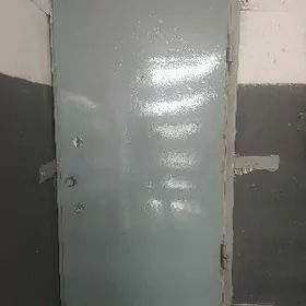 дверь железная