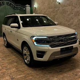 Ford Expedition 2022