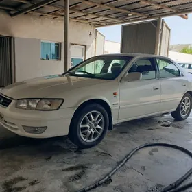Toyota Camry 2000