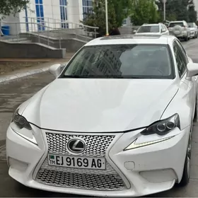 Lexus IS 2015