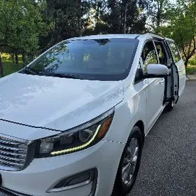 Kia Sedona 2019