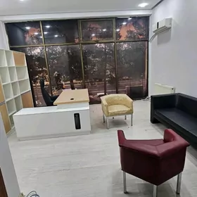 Arende ofis 4komnat 158m²mebel