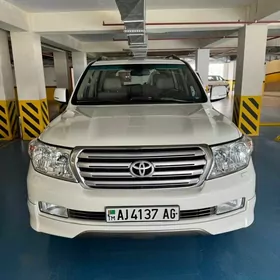 Toyota Land Cruiser 2010