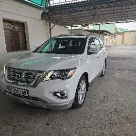 Nissan Pathfinder 2018