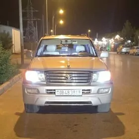 Toyota Land Cruiser 2000