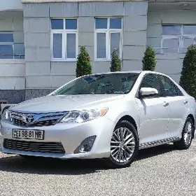 Toyota Camry 2012