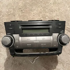 TOYOTA HIGHLANDER   магнитофон