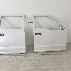 Ford F-250 sag tarap iki gapys