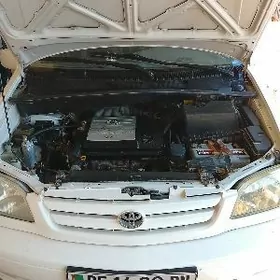 Toyota Sienna 2001