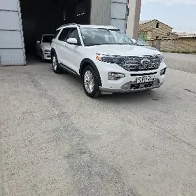 Ford Explorer 2021