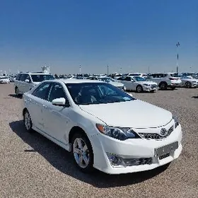 Toyota Camry 2011