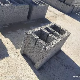 Beton kerpiç guymak işi