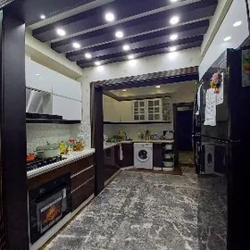 2комнатны 1этаж