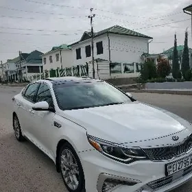 Kia Optima 2020
