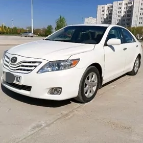 Toyota Camry 2011