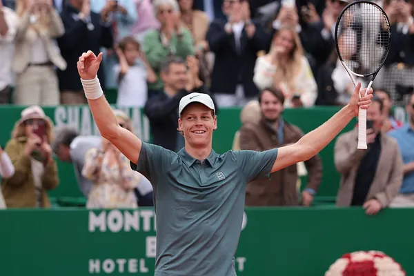 Синнер снова стал первой ракеткой мира, обыграв Алькараса на турнире в Монте-Карло