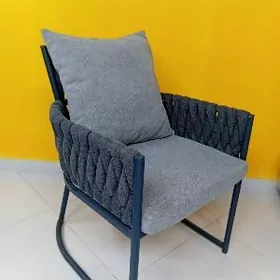 Kafeler üçin stul restoran stu