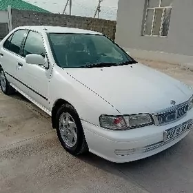 Nissan Sunny 1999