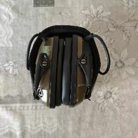 наушники Impact Sport