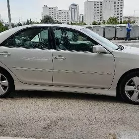 Toyota Camry 2004