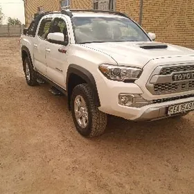 Toyota Tacoma 2016