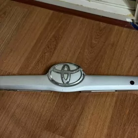 okuz kelle bagaž emblema