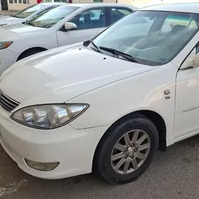 Toyota Camry 2004