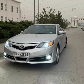 Toyota Camry 2013