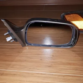 Bokowoý zerkalo kamr