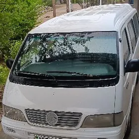 Mercedes-Benz Sprinter 2500 2003