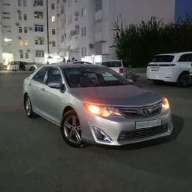 Toyota Camry 2013