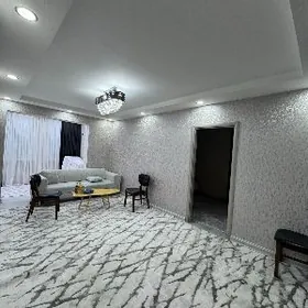 11 мкр. 1 этаж 2 комнаты