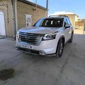 Nissan Pathfinder 2022
