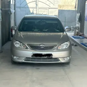 Toyota Camry 2004