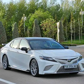 Toyota Camry 2022