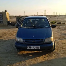 Toyota Sienna 2000