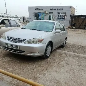 Toyota Camry 2004