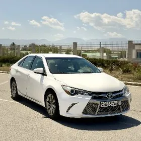 Toyota Camry 2016