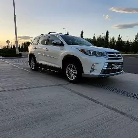 Toyota Highlander 2019