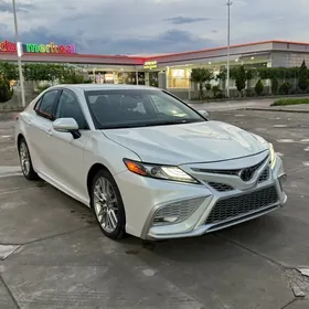 Toyota Camry 2022