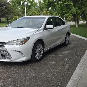 Toyota Camry 2015